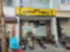 호치민 배트맨 이발소 1호점 입구