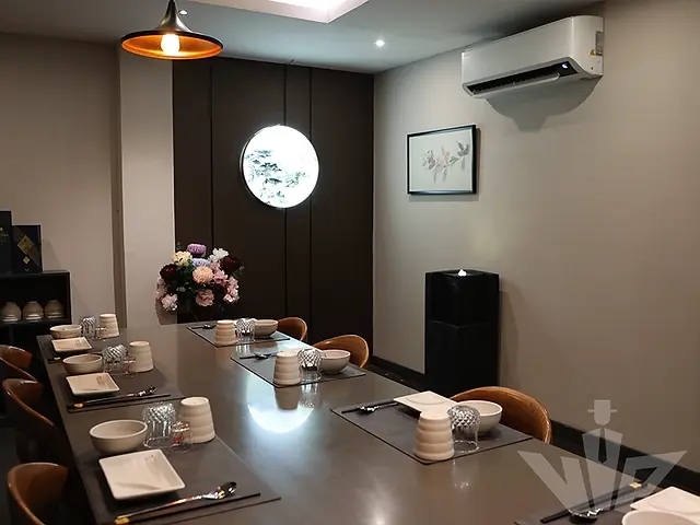 호치민 신선 식당 룸 내부 1