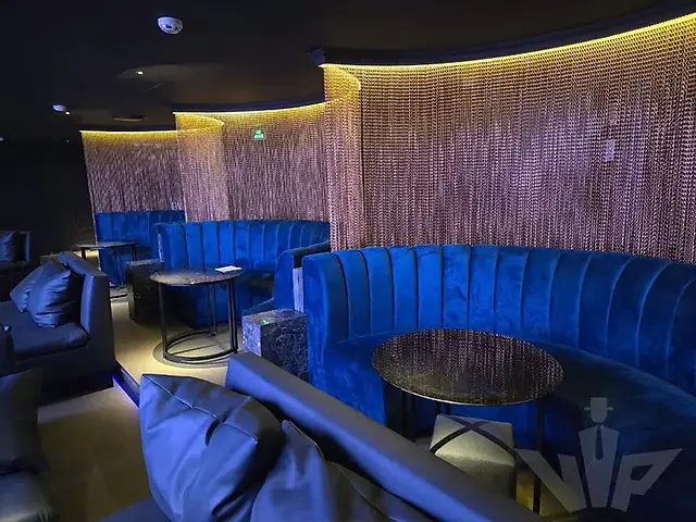 호치민 이지클럽 소파 테이블 1